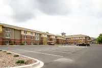 Sleep Inn & Suites Madison - Monona - 駐車場