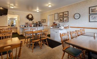 Baugh Motel, SureStay Collection by Best Western