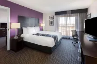 La Quinta Inn & Suites by Wyndham Minneapolis Bloomington W
