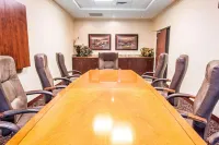 Comfort Inn & Suites McMinnville Wine Country Hotels in Amity