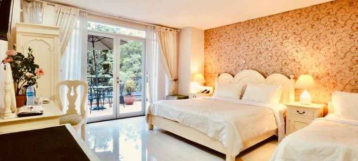 La Nostalgie Boutique Hotel Hotels in Lengkong