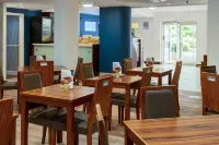 Holiday Inn Express YORK by IHG - sarapan