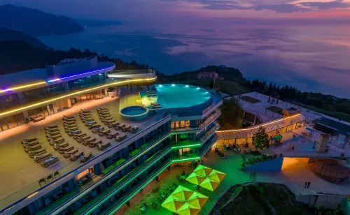 Litz Resort Hotels in Kvariat'i