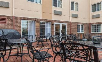 MainStay Suites Pittsburgh Airport