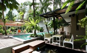 Serene Bangkok Bed & Breakfast