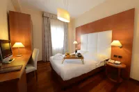 Hotel Guglielmo Hotel dekat Chiesa Santa Maria Di Porto Salvo