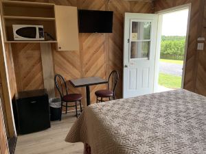 Motel & Chalets --Shefford-Waterloo- Habitation Forest