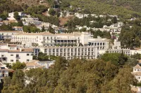 TRH Mijas Отели рядом с достопримечательностью «Iglesia Parroquial de la Inmaculada Concepcion»