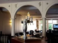 Logis Hotel Auberge Dupuytren Hotel di Chateauneuf-la-Foret