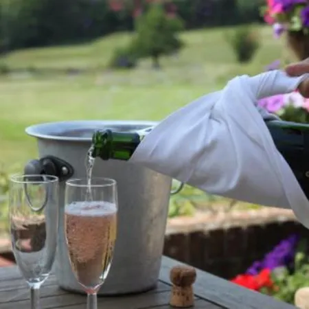 London Beach Country Hotel & Golf Club