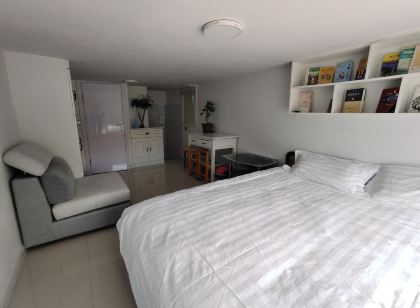 嘉蔭龍鄉歡迎您公寓（體育路1號分店）