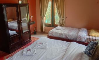 Pukyo Bed and Breakfast Belgian Lao