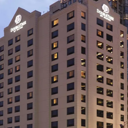 DoubleTree by Hilton Hotel & Suites Jersey City