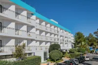 AzuLine Hoteles Mar Amantis & II Hotels near sa penya