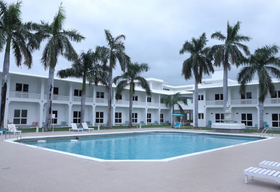 Hotel Chandela Over view