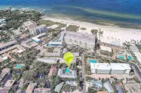 Beach Club Modern Condo C Building Hotels in Osprey