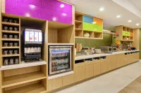 Home2 Suites by Hilton Montreal Dorval - Frühstück