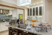 Hilton Garden Inn Olympia - breakfast