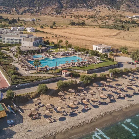 Akti Palace Hotel Отели рядом с достопримечательностью «Крепость Антимахия»