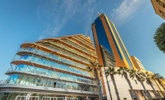 Exquisite Seafront Apart in Spinola Bay St Julians