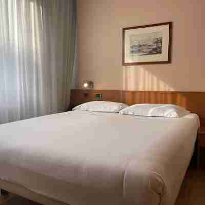 Crystal Hotel Varese Rooms