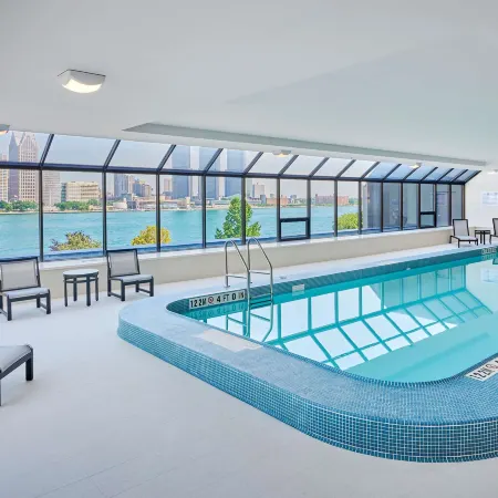 DoubleTree by Hilton Windsor Hotel and Suites