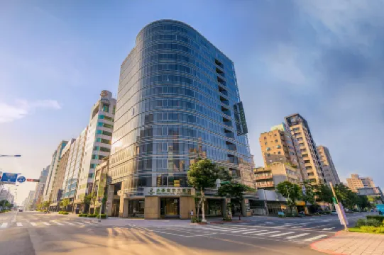 Green World Hotel Grand Nanjing Hotellit kohteessa Zhongshan District