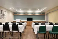 MainStay Suites Orange County John Wayne Airport