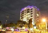 Yeak Loam Hotel