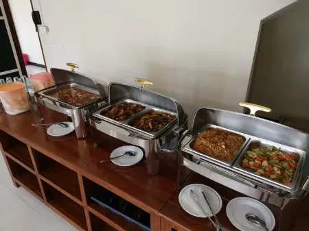 Palm Bajo Hotel Отели в г. West Manggarai Regency