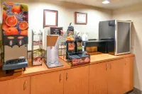 Baymont by Wyndham Sioux Falls North/I-29/Russell St - breakfast
