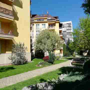 Aparthouse Borovo Near Bulgaria Mall, Free Street Parking Hotel Exterior