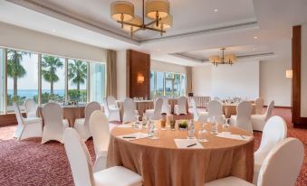 Khalidiya Palace Rayhaan by Rotana