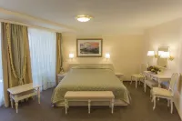 Belarus Hotel Hotel in zona Trinity Hill