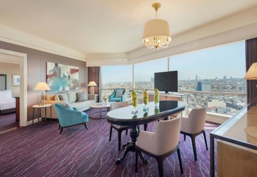 3. JW 메리어트 ..