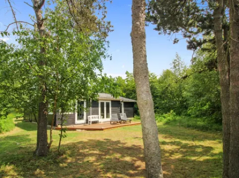 "Aida" - 400m from the Sea