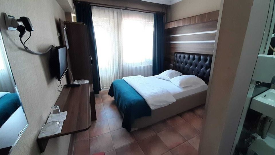 Altay Hotel - Housity