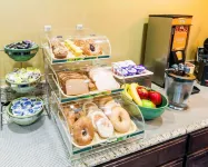Quality Inn Near Chico State - breakfast