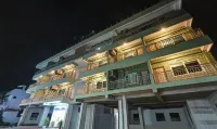 Treebo Sidhartha Elite - Balcony