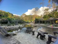 ธารทอง ลอดจ์ Tharnthong Lodge
