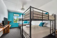 Capitanos Hotels near Royal Darwin Show