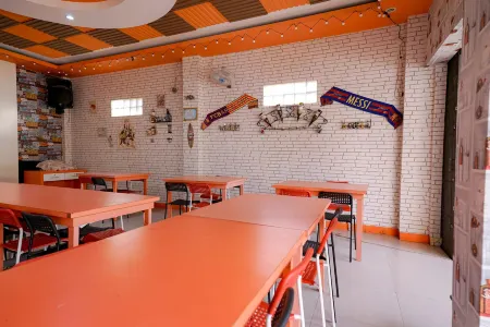 RedDoorz Plus @ Jalan FL Lumban Tobing Sibolga Отели в г. Центральное Тапанули