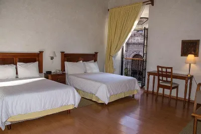 Hostal de La Monja Các khách sạn gần Calle Constitucion