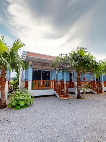 รูปภาพของแสนสุข รีสอร์ท