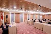 Grand Senyum Hotel