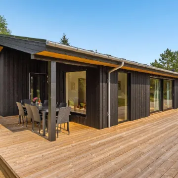 "Vigga" - 800m from the Sea