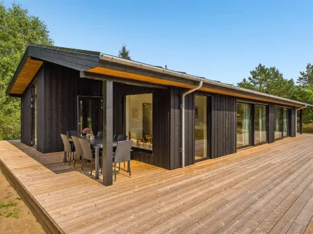 "Vigga" - 800m from the Sea