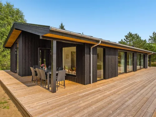 "Vigga" - 800m from the Sea