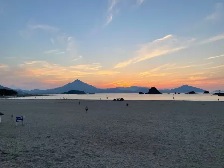 Minshuku Kakutani Hitohira Отели рядом с достопримечательностью «Jobata Camping Ground»