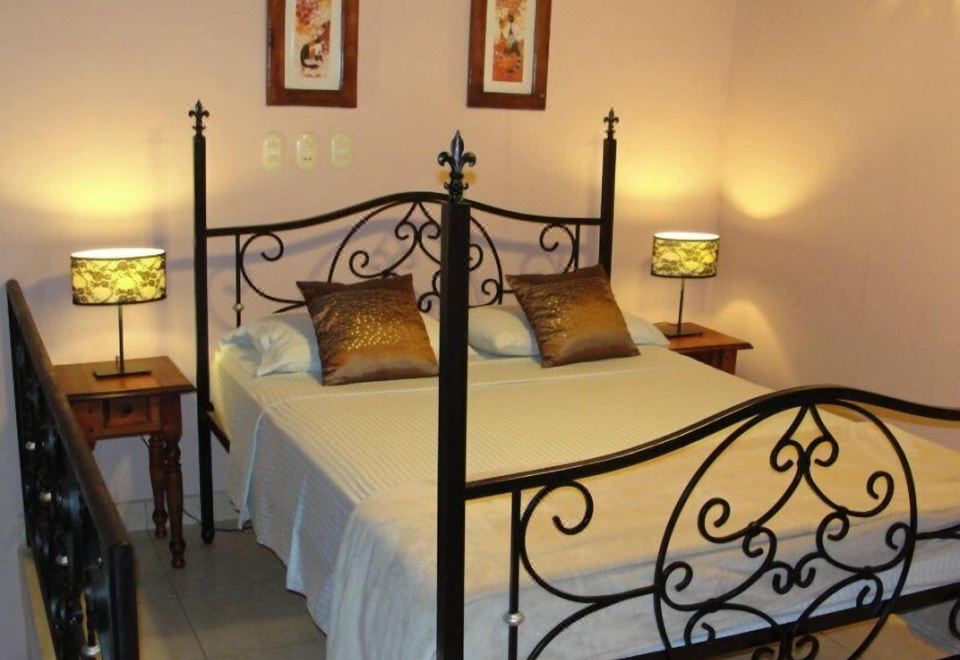Hotel Casa Cubana Granada Nicaragua - Housity